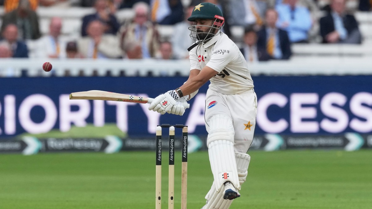 PAK vs ENG: தனி ஆளு சிங்கம் போல் போராடிய பாகிஸ்தான் வீரர்.. 3 ரன்னில் சதத்தை தவறவிட்டாலும் சாதனை