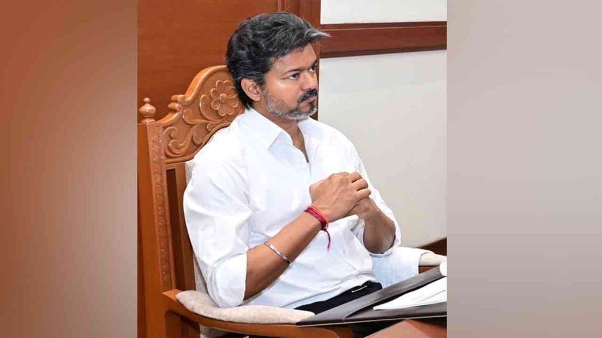 வெ*டி வி*பத்தில் ஒருவர் உயிரி*ழப்பு : முதல்வர் விஜய் இரங்கல்!