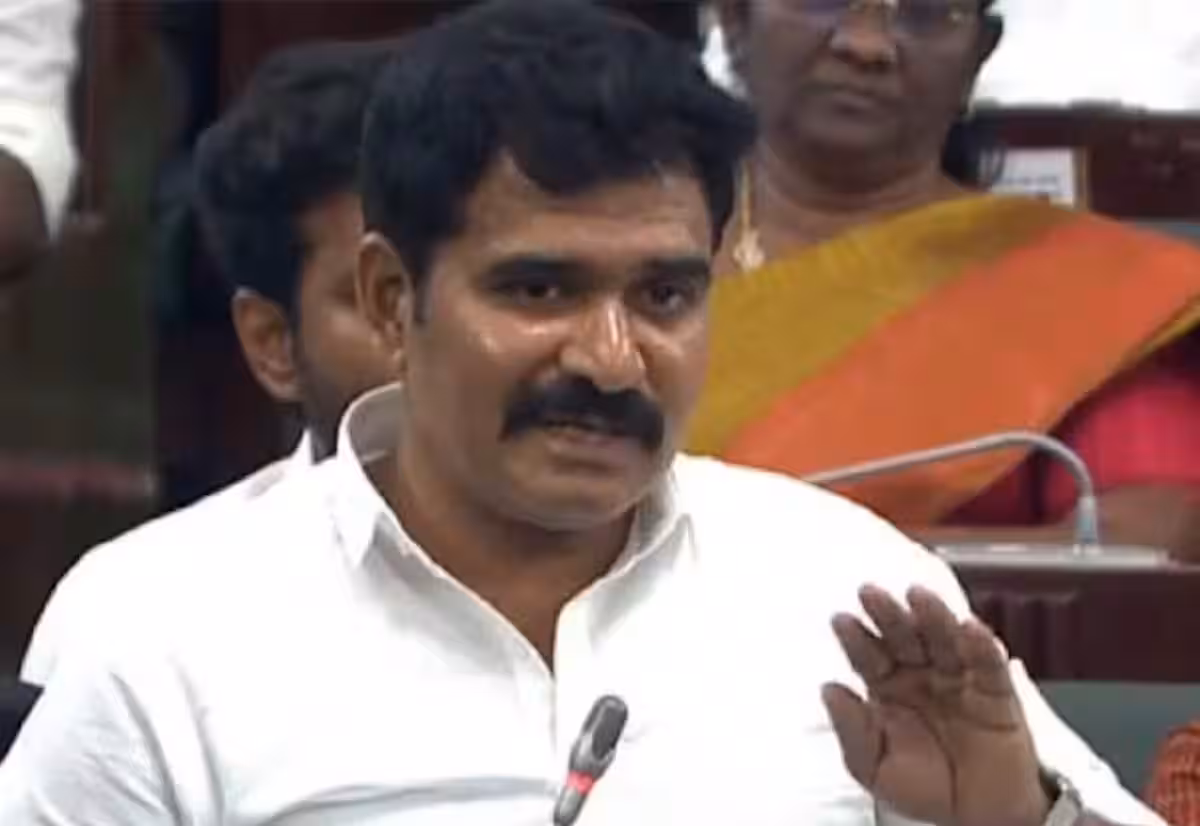 சமூக ஊடகங்கள் வாயிலாக தவறாக சித்தரிப்பது திமுகவினர் தான்; அமைச்சர் நிர்மல்குமார் குற்றச்சாட்டு