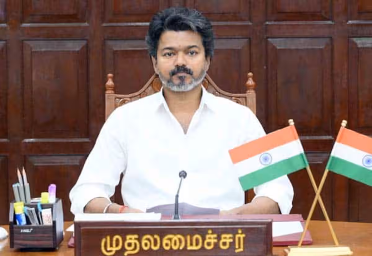 புதிய தலைமை செயலக விவகாரம்; பட்டினப்பாக்கம் மீனவ அமைப்பினரை சந்தித்து பேச முதல்வர் விஜய் முடிவு