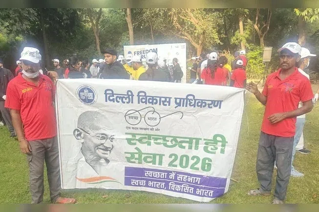 டெல்லி விளையாட்டு வளாகங்களில் ஒருமுறை பயன்படுத்தும் நெகிழிப் புட்டிகளுக்குத் தடை