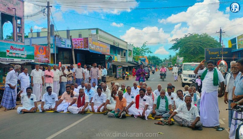 கருகும் சம்பா பயிரைக் காப்பாற்ற கோரி விவசாயிகள் சாலை மறியல்.! போக்குவரத்து பாதிப்பு