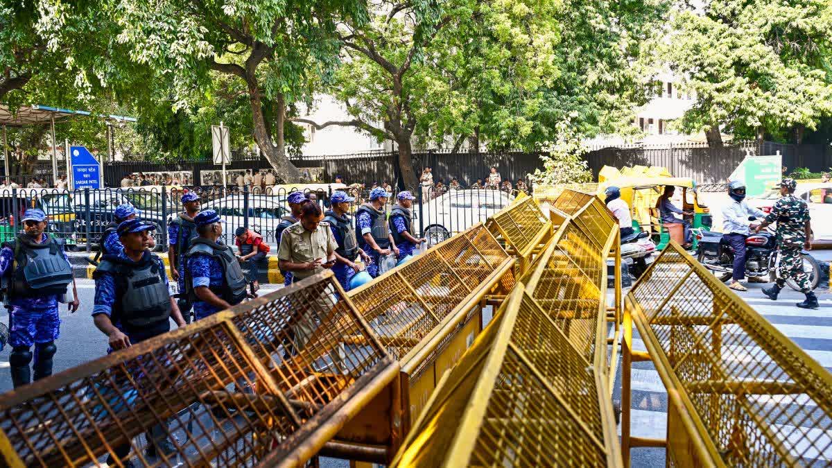 சிஜேபி போராட்டம்; டெல்லி மெட்ரோ, புறநகர் ரயில் சேவைகளை முடக்கக்கூடாது
