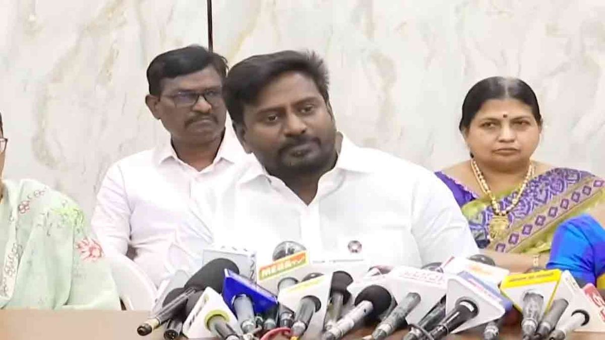 மாணவர்களுக்கு மகிழ்ச்சி செய்தி சொன்ன அமைச்சர் ராஜ் மோகன்!