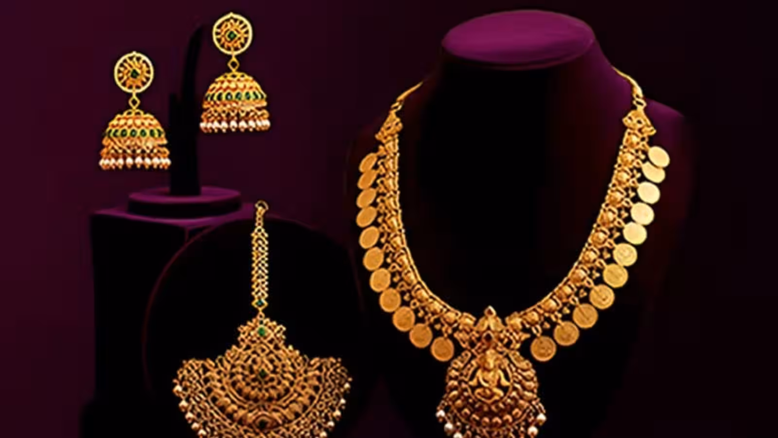 தங்கம் விலை மீண்டும் சரிவு : இன்று ஒரு கிராம் ஆபரண தங்கத்தின் விலை என்ன தெரியுமா ? வெளியான விலை நிலவரங்கள்