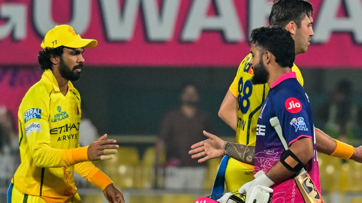 IPL 2027: சிஎஸ்கே அணியின் பேட்டிங் பயிற்சியாளராக இந்த 2 வீரர்களில் ஒருவர் வரலாம்.. அஸ்வின் கருத்து