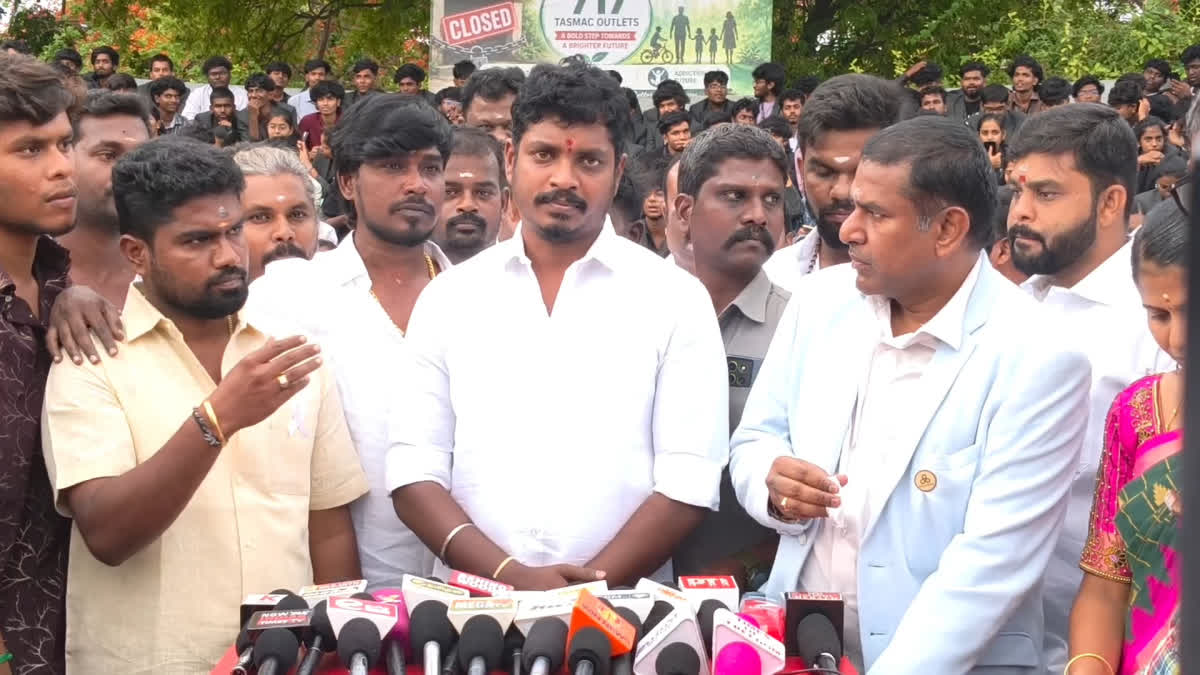பாட்டிலுக்கு 10 ரூபாய் விவகாரம்