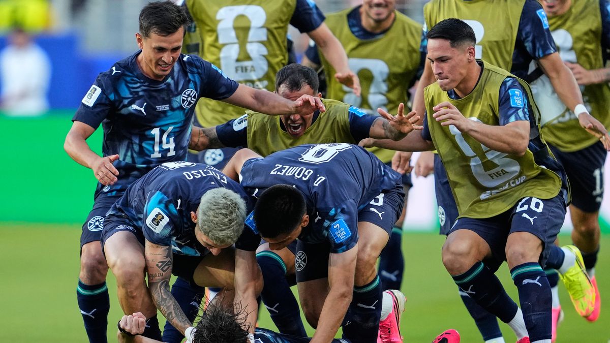 FIFA உலககோப்பையில் பராகுவே அதிரடி! 65