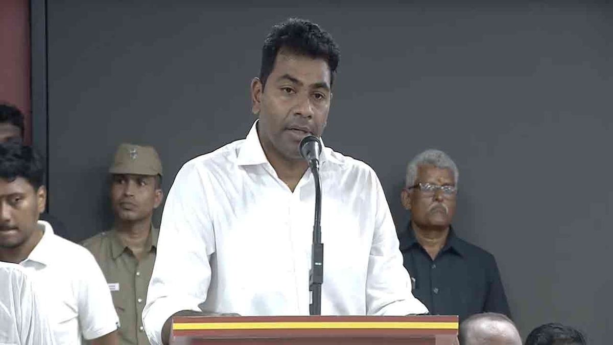 “அதிமுகவும் திமுகவும் ஒன்றாகச் செயல்படுவதாக மக்கள் கருதுகின்றனர்”
