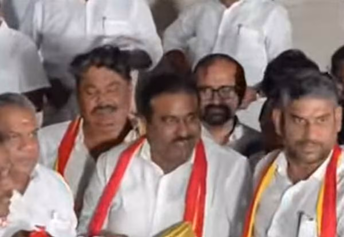 பனையூர் தவெக அலுவலகத்தில் பவர் கட்