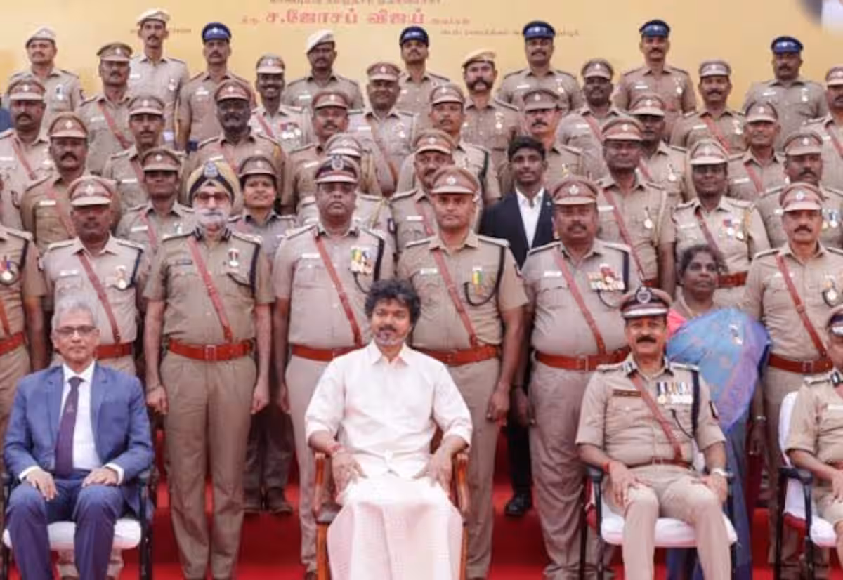 அமைதியும், பாதுகாப்பும் நிறைந்த தமிழகத்தை உருவாக்க உறுதியேற்போம்: முதல்வர் விஜய்
