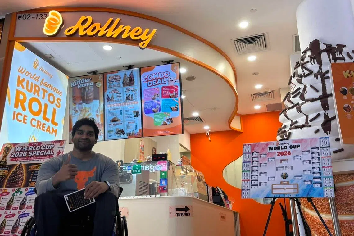 உடற்குறையைப் புறந்தள்ளி தொழில், விளையாட்டு இரண்டிலும் சாதிக்கும் இளையர்