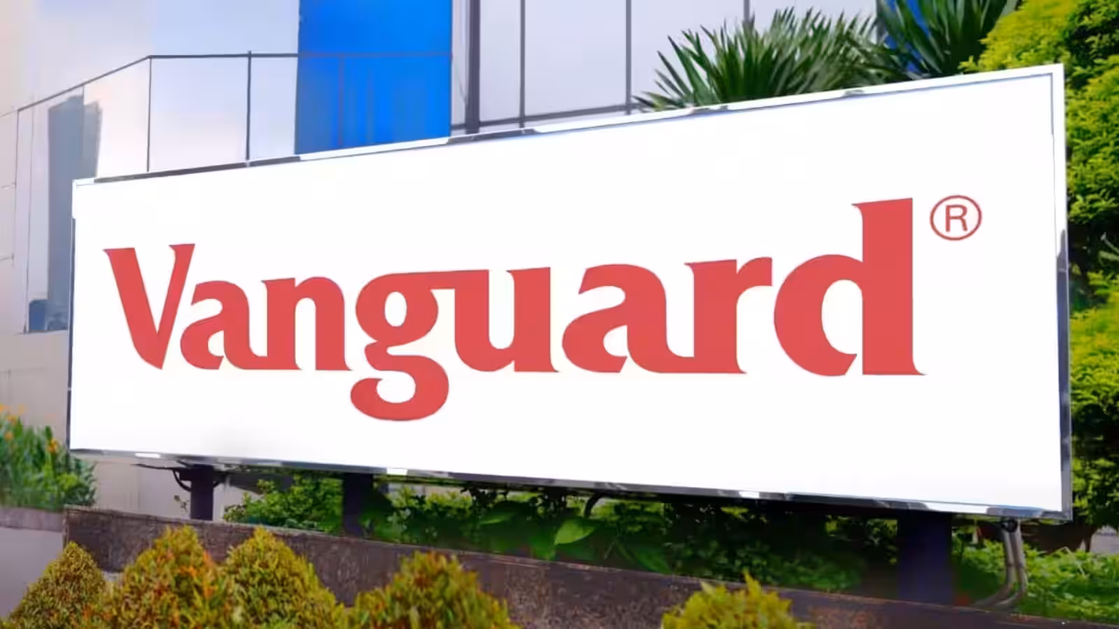 பல நிறுவனங்களின் பங்குகளை வாங்கி குவிக்கும் Vanguard Group, காரணம் என்ன?