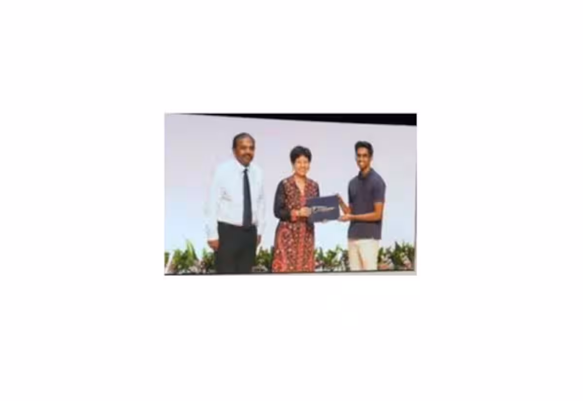 சிங்கப்பூர் இந்திய மாணவர்களுக்கு சிண்டா விருதுகள்