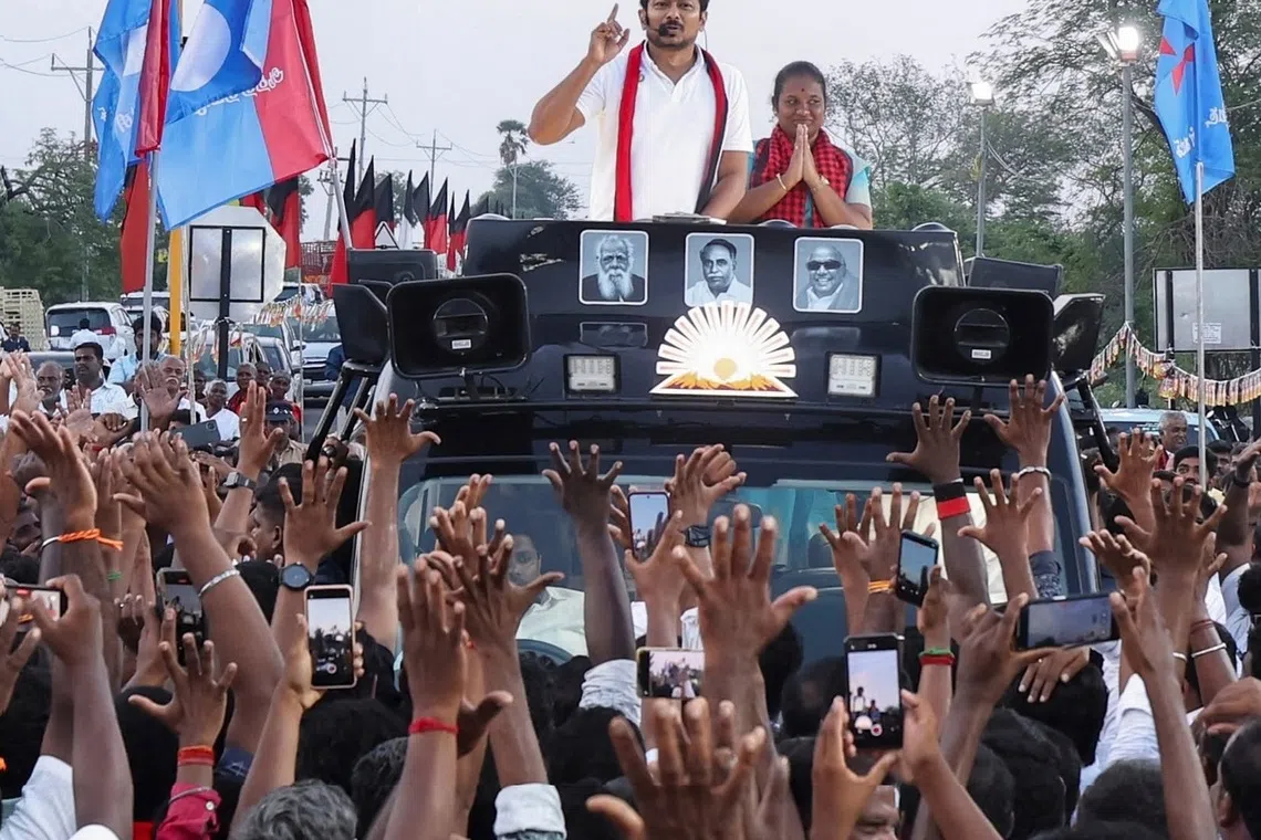 தாராபுரத்தில் சிறுவனை வைத்துத் தேர்தல் பிரசாரம்: உதயநிதி மீது வழக்கு