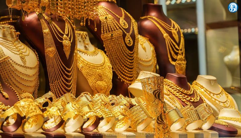 சென்னையில் ஆபரணத் தங்கத்தின் விலை மாற்றமின்றி சவரனுக்கு ஒரு சவரன் ரூ.1,09,400க்கு விற்பனை!!