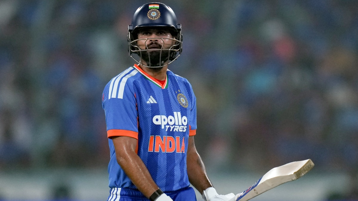 IND vs WI: முக்கிய கட்டத்தில் காலை வாரிய ஸ்ரேயாஸ்.. 247 ரன்கள் சேஸிங்கில் சொற்ப ரன்களில் கேப்டன்  அவுட்
