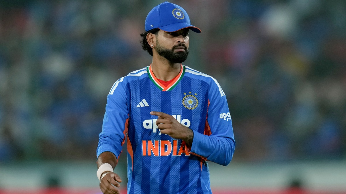 IND vs WI: ஸ்ரேயாஸ் கேப்டன்ஷி சரியில்லை.. வெஸ்ட் இண்டீஸை 247 ரன்கள் அடிக்கவிட்டுருக்க கூடாது..கையிப்